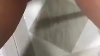 العاهرة العربية سلمى تتخبط بقوة بعد ممارسة الجنس مع زوجها