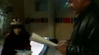 كليوباترا ، تقرير