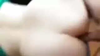 مؤخرة أغنيس الكبيرة يحرثها عربي