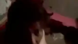 ابراهيم شاقط شرموطه من على النت وواخدها عنده وفاشخ كسها نياكه والبت مش مستحمله زبره