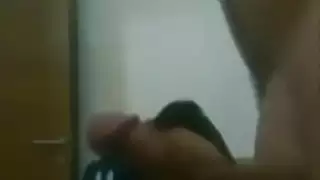 محجبة تمص الزب بلهفة