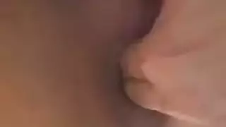 أسفل للرجال العرب