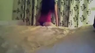 فتاة سعودية مثيرة ترتدي الحجاب