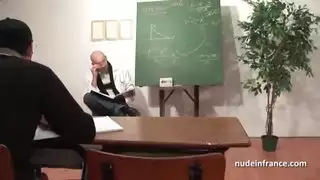 الشباب العربي مارس الجنس وملفات من قبل زملائها في الفصل