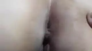 بسبب تلك المؤخرة الكبيرة التي أحبها