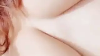 فتاة عربية مسلمة كشفت بزازها الكبيرة وكسها المشعر فيديو