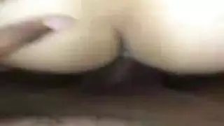 فتاة عربية مع رجل أسود