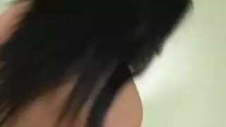 تشادي الفتاة الرجعية كريم في الحمار الضيقة