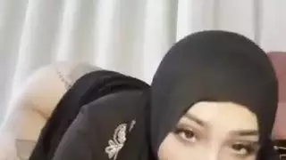 العربية المشاغب تلعب مع دسار في رمضان ياسمينة خان