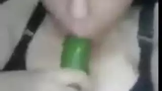 منقبه مومس بتنيك كسها وتكيفه بمزاج رايق وعالى اوى اوى