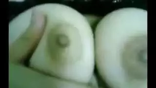 عماد بيلعب للبوه فى كسها تهيج يقوم يركبها ويعشر كسها الفاجر