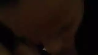 سونيا مص الجوز من هذا القضيب الدهون