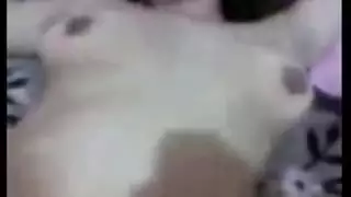 منه فشخت كسها بزبر حبيبها بنيكف فاجره وكيفت كسها المحروم