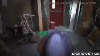 نقطة تسليم الغنائم، على بعد كم خارج القاعدة