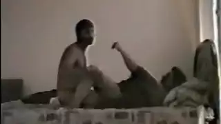 أمي العربية تحب الشباب