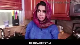 الفتاة العربية أدا سانشيز تحصل على قضيب كبير